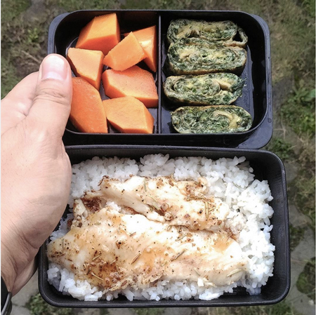 44Today's-bento-was-rice-with-grilled-John-Dory---honey-teriyaki-sauce,-spinach-parmesan-omelets-and-papaya